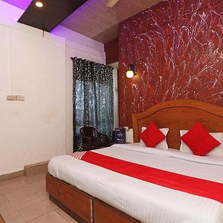 Oyo 75571 Sai Pooja Lodging Hotel Mumbai Ngoại thất bức ảnh